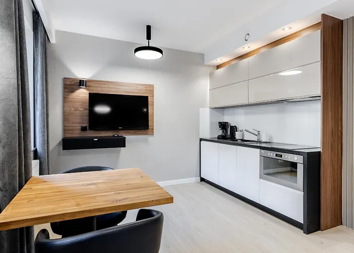 Krawiecka By Comfort Apartment